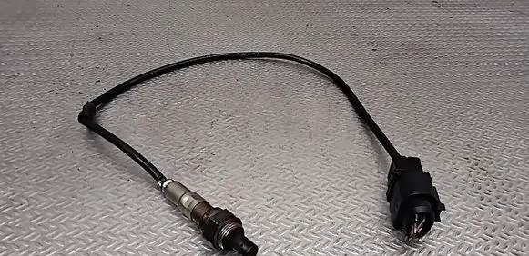 Volkswagen Touran I Lambda probe sensor 61810506