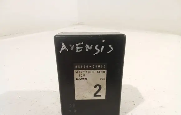 Toyota Avensis T250 Engine control unit/module 8865005060 MB2771001400