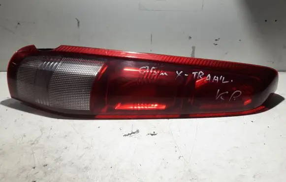 Nissan X-Trail T30 Rear/tail lights