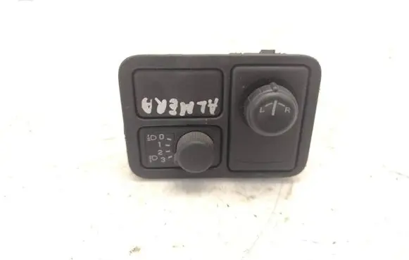 Nissan Almera N16 Headlight level height control switch 6896090J00