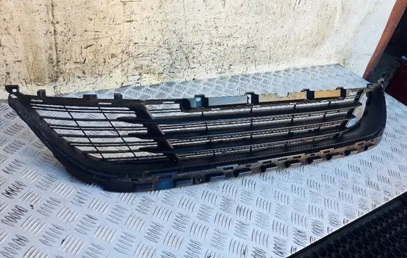 Peugeot 308 Front bumper lower grill AA36136869 C06396091