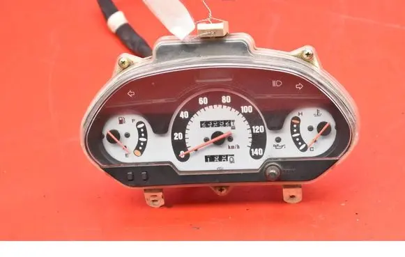 Speedometer (instrument cluster)