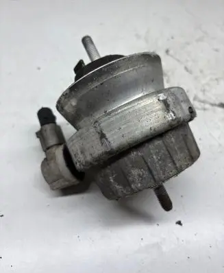 Audi A6 S6 C6 4F Engine mount bracket