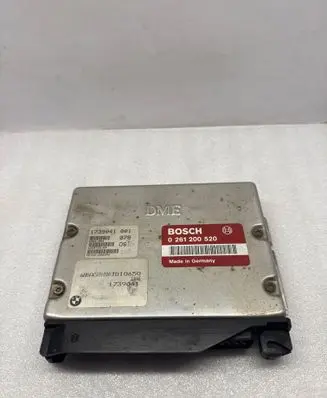 BMW 3 E36 Engine control unit/module 0261200520