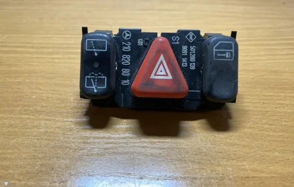 Mercedes-Benz E W210 Other switches/knobs/shifts 2108208010 C3808