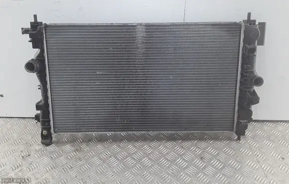 Opel Astra J Coolant radiator 13267662