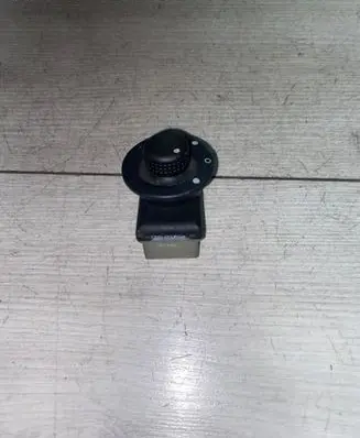 Renault Laguna II Wing mirror switch 8200002412A 107486