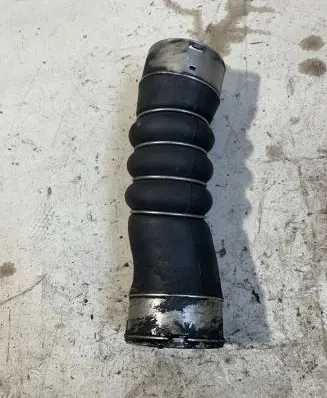 BMW 5 F10 F11 Intercooler hose/pipe 7800144