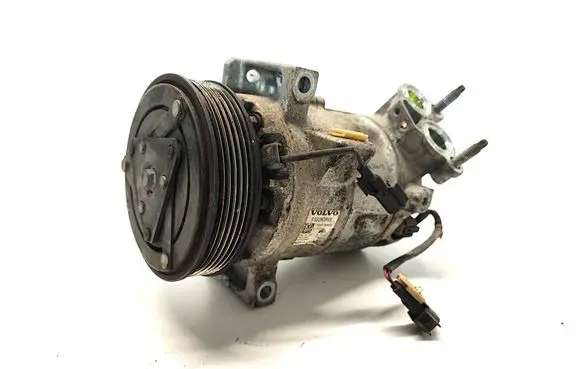 Volvo V60 Air conditioning (A/C) compressor (pump) 32260849