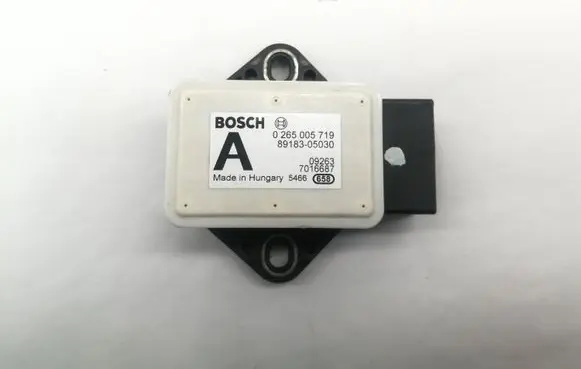 Toyota Avensis T270 ESP acceleration yaw rate sensor 8918305030 0265005719