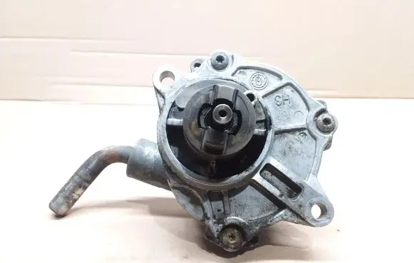Mercedes-Benz S W220 Vacuum pump A6112300065