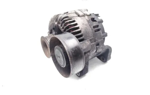 BMW 5 E60 E61 Generator/alternator 7799204