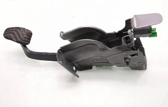 Dacia Logan III Brake pedal 465016808R