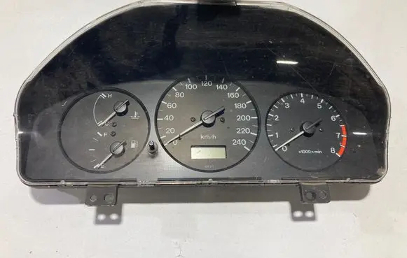 Mazda 626 Speedometer (instrument cluster) GE6WD