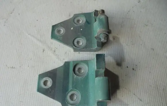 Jaguar XK8 - XKR Front door hinges set 