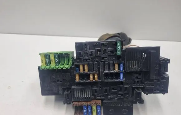 Mercedes-Benz S W222 Fuse module A2229063202 2229063202