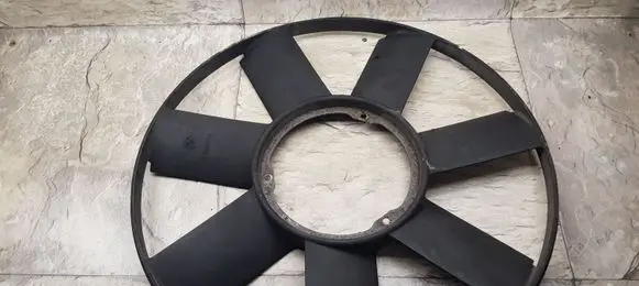 BMW 5 E39 Fan impeller 2243303