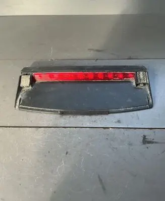 Audi A6 S6 C4 4A Third/center stoplight 4a5945097