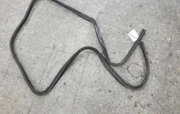 Renault Megane I Trunk rubber seal (body) 