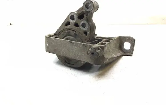 Mazda 3 I Engine mounting bracket