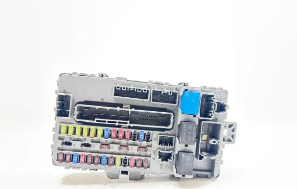 Honda Accord Fuse box set TL4E320SJ 121205 E6116RA000008