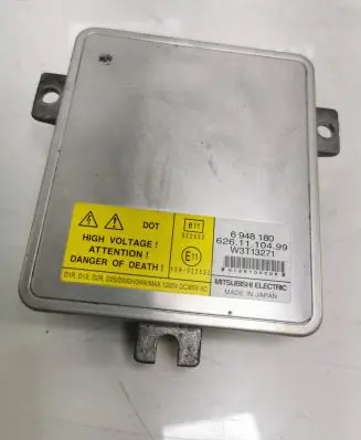 Volvo V70 Xenon control unit/module 6948180 W3T13271 6261110499