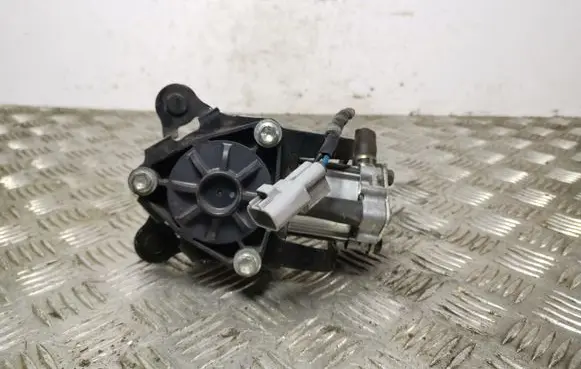 Mitsubishi Outlander Other engine bay part