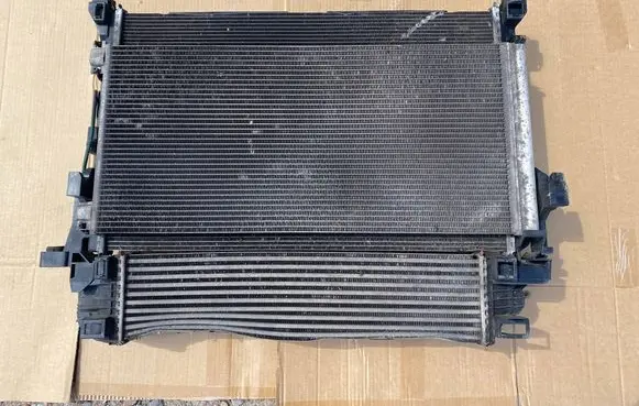 Renault Trafic III (X82) Radiator support slam panel 214816680RBILI 214104966R 214816680R