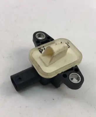 Audi A8 S8 D4 4H Airbag deployment crash/impact sensor 4H0955557