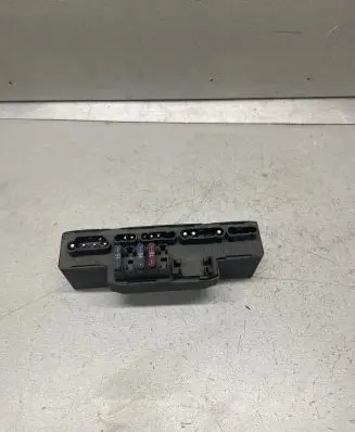 Mercedes-Benz E W210 Fuse module A2105400372