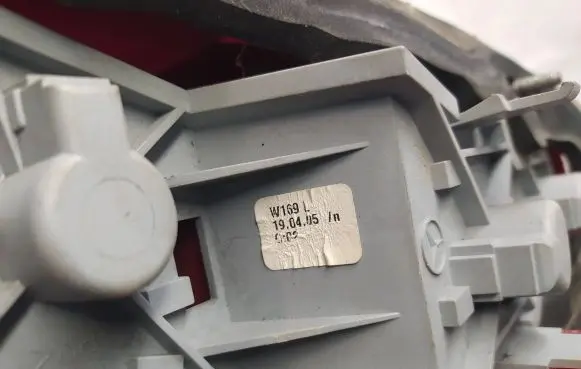 Tail light part