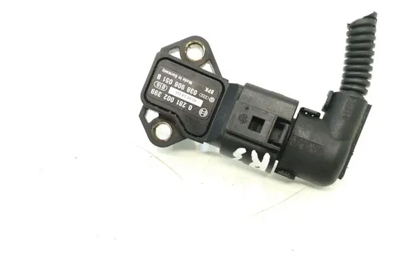 Volkswagen Touran I Intake air temperature sensor 038906051B 0281002399