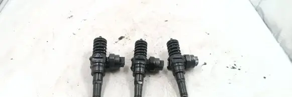 Volkswagen Polo III 6N 6N2 6NF Fuel injectors set 038130073F 36585DEJ 001203J