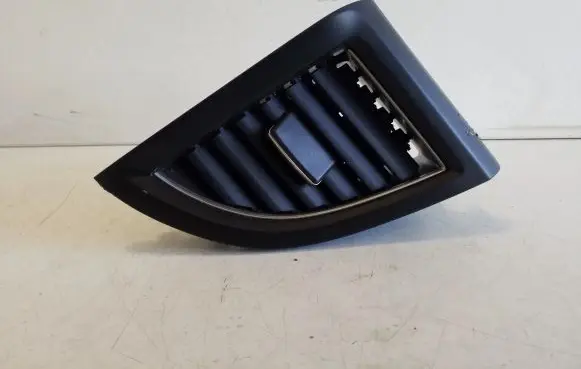 Honda CR-V Dash center air vent grill 77610TOA