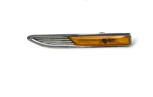 Ford Mondeo MK IV Front fender indicator light 7S7113K354BD