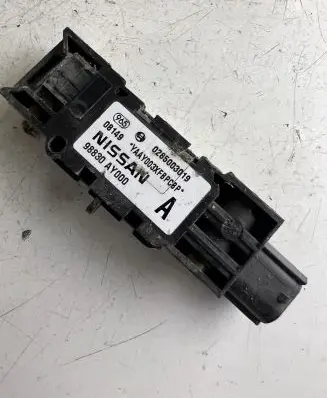 Nissan Micra Airbag deployment crash/impact sensor 0285003019 98830AY000