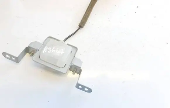 Toyota Corolla E120 E130 Antenna control unit 8686013030 86860-13030