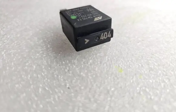 Volkswagen PASSAT B7 Other relay 7M0951253C 95VW10K705EA V23374A4001X007