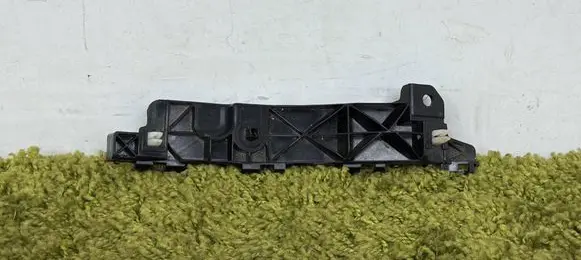 Hyundai ix35 Front bumper mounting bracket 86514-2y000