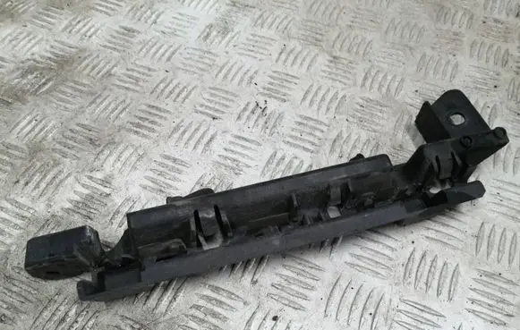Renault Laguna III Front bumper mounting bracket 622210005R