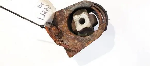 Toyota Avensis T250 Engine mount bracket av84706 av-84706