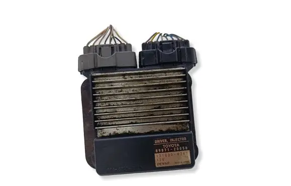 Toyota Avensis T250 Fuel injection control unit/module 8987120050 1310001261