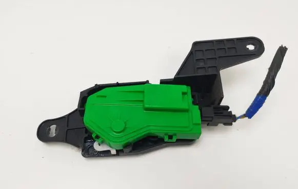 KIA Sportage Fuel tank cap lock motor 