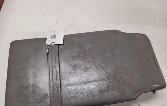 Hyundai Santa Fe Rear seat armrest