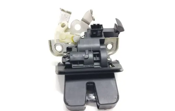 Audi Q3 8U Tailgate/trunk/boot lock/catch/latch 8U0827520