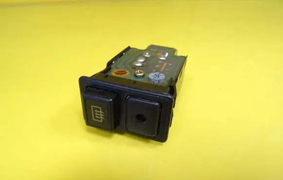 Suzuki Samurai Windscreen/window heater switch