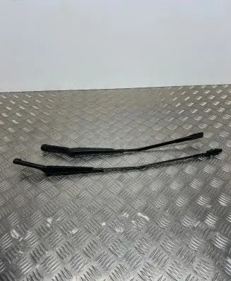 Audi A6 C7 Front wiper blade arm 4G1955408B