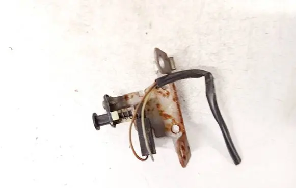 Audi 80 90 B2 Front door sensor 