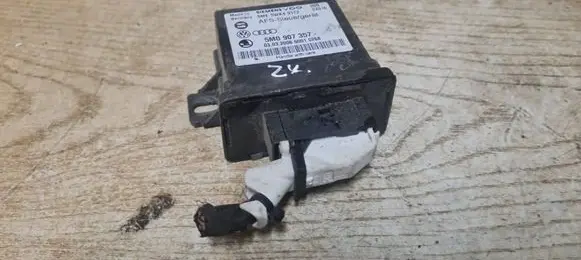 Volkswagen PASSAT B6 Light module LCM 5M0907357