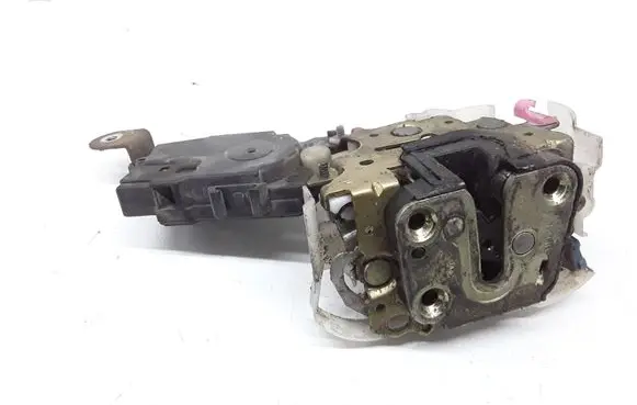 Subaru Legacy Front door lock